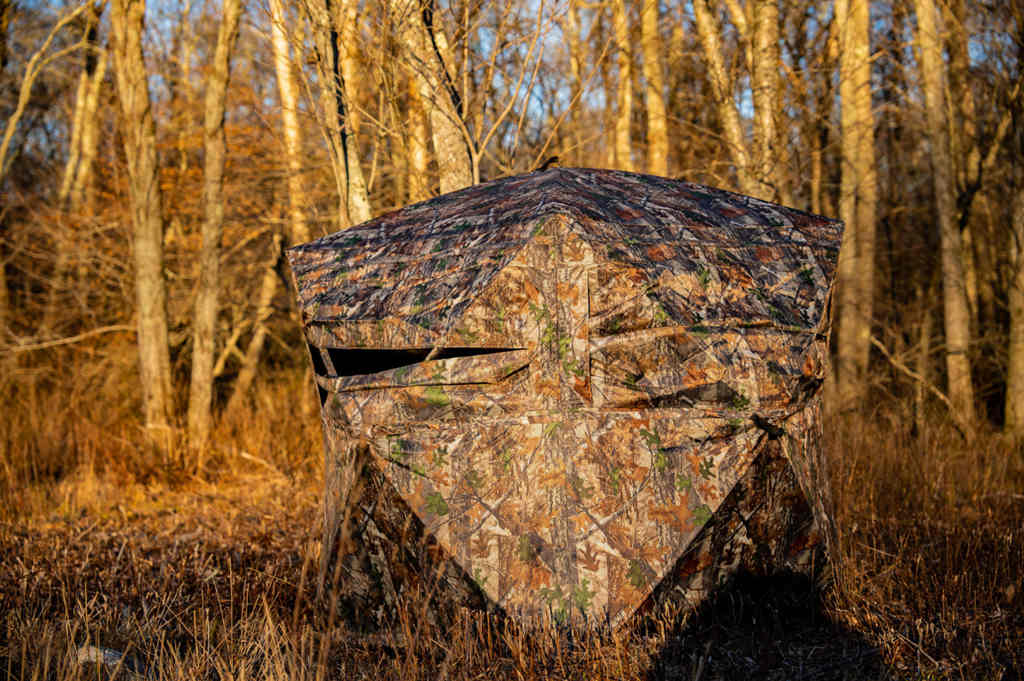 Reasons To Use A Ground Blind When Deer Hunting - TideWe